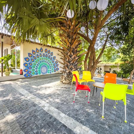 Riverview Tent Resort Kevadia Екстер'єр фото