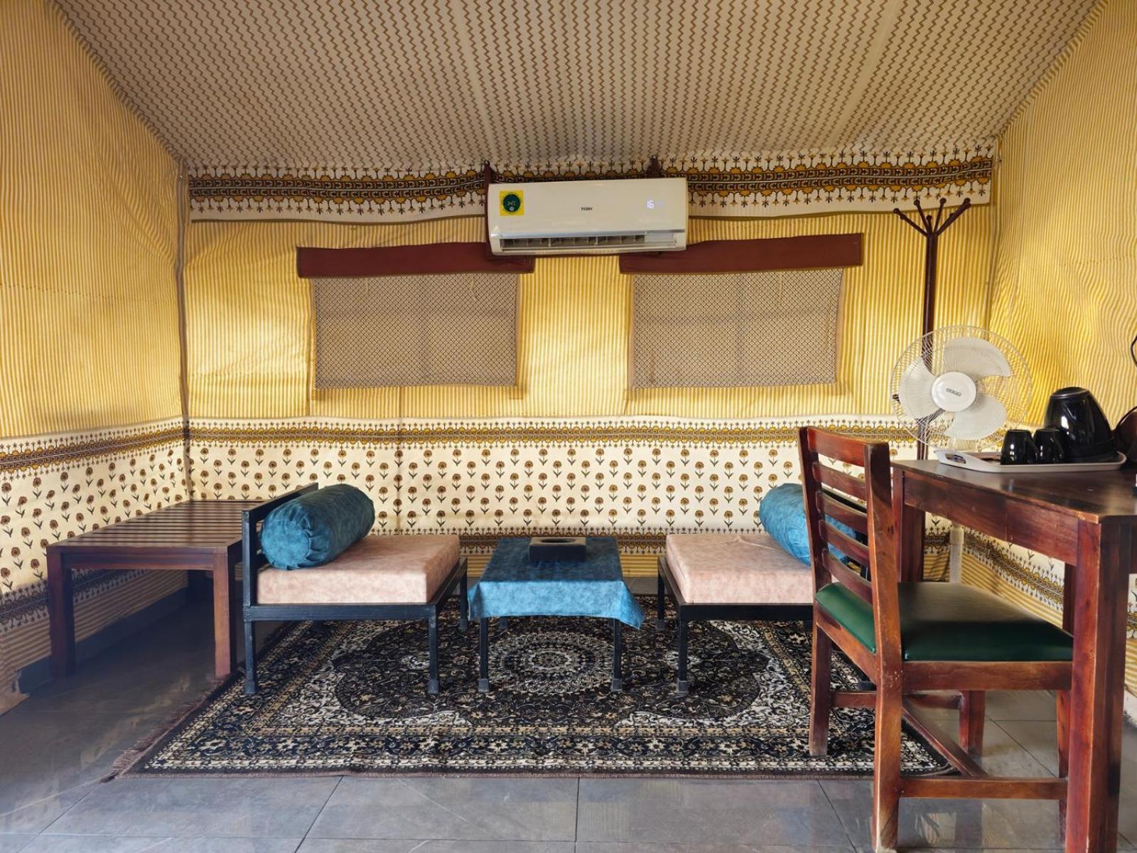 Riverview Tent Resort Kevadia Екстер'єр фото
