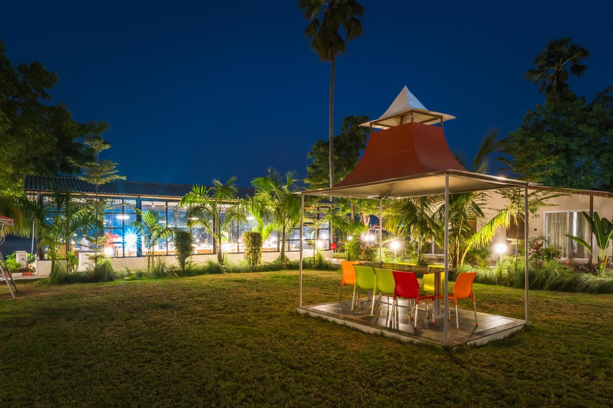 Riverview Tent Resort Kevadia Екстер'єр фото
