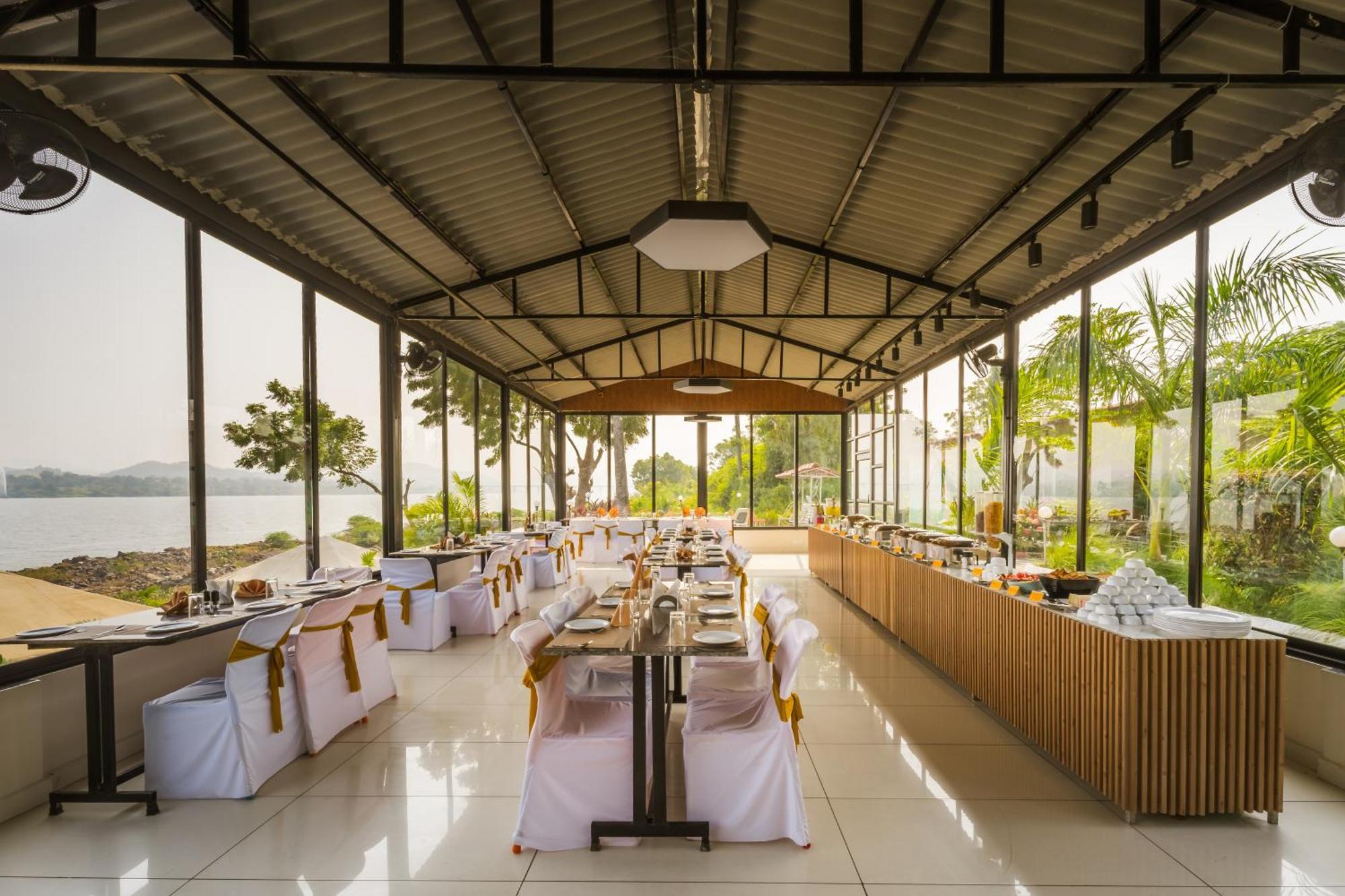 Riverview Tent Resort Kevadia Екстер'єр фото