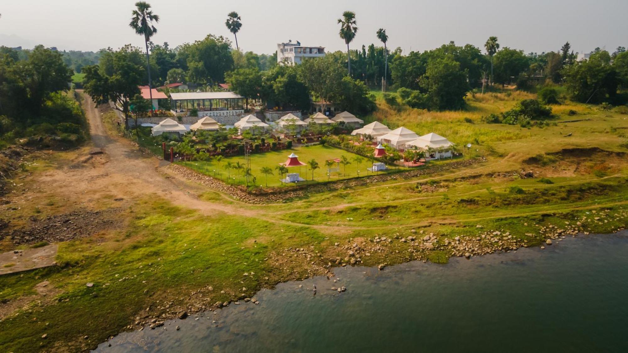 Riverview Tent Resort Kevadia Екстер'єр фото
