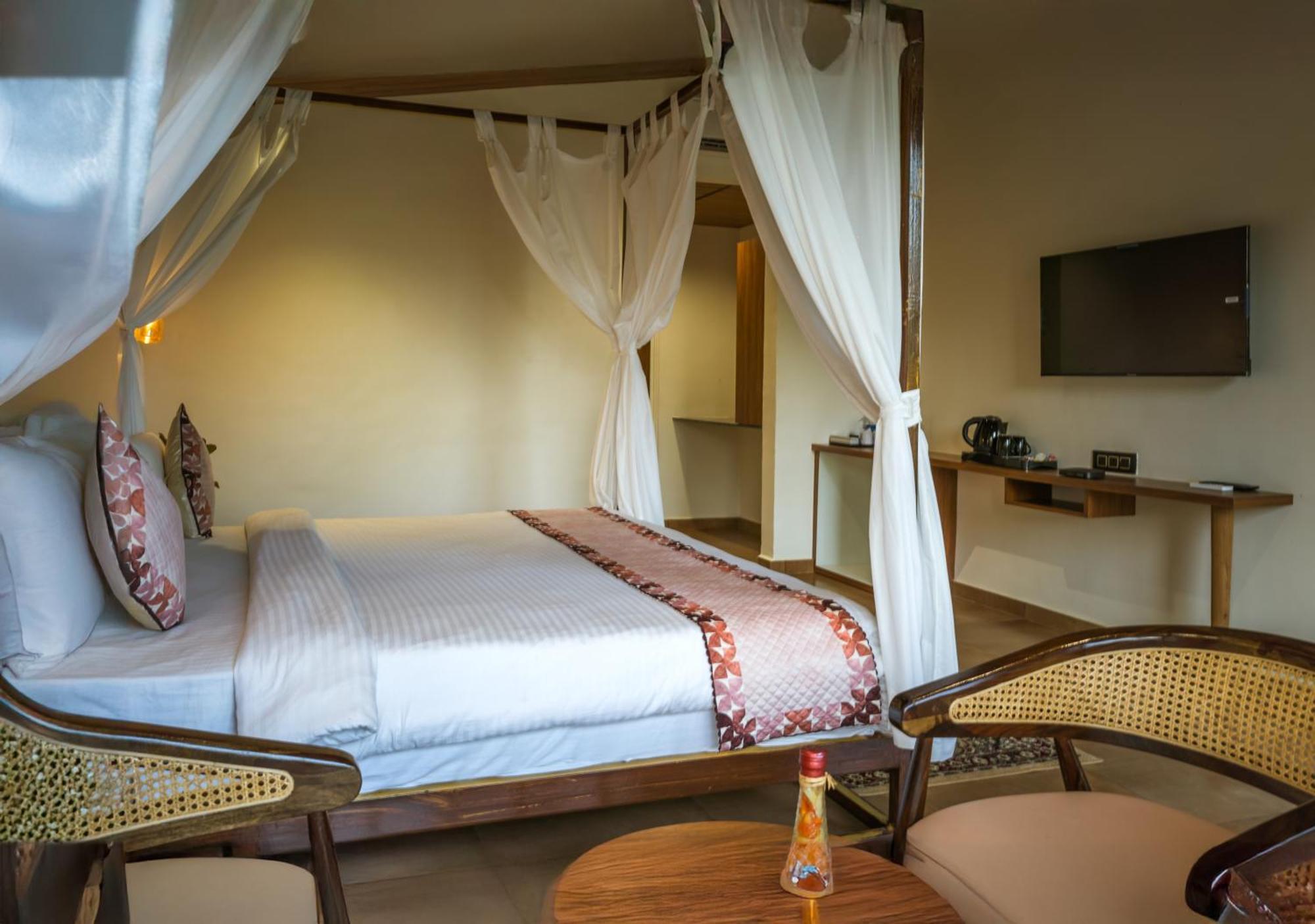 Riverview Tent Resort Kevadia Екстер'єр фото